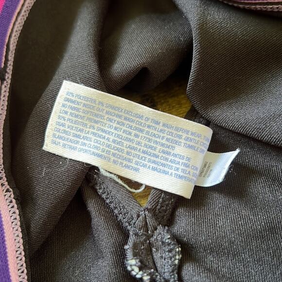 5 for $20 More Than Magic Silver Stars Black Gymnastics/Dance Crop Top - Picture 7 of 7